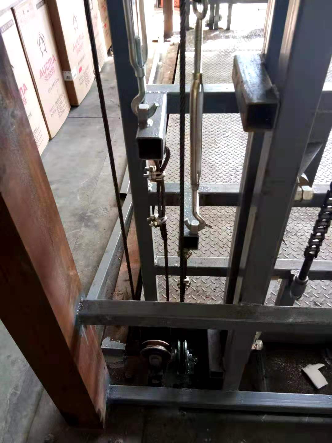 升降機鋼絲繩的作用及運用